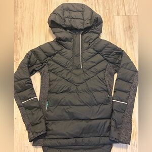 Ivivva size 10 goose down and feather puffer pullover with hood and thumbholes